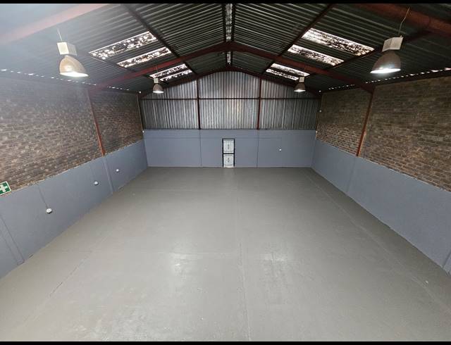 264M² FACTORY TO LET IN ANDERBOLT